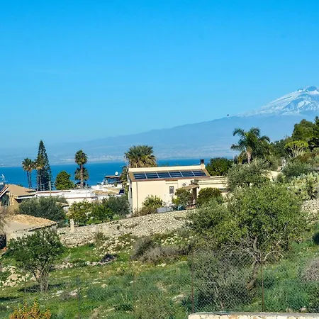 Pet Friendly In With House Sea View *