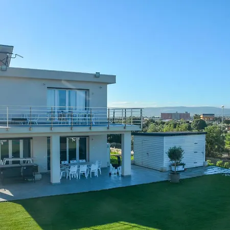 Pet Friendly In With House Sea View Augusta
